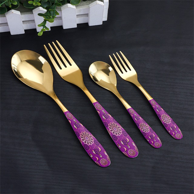 Lindo Set de Cubiertos "Fucsia"